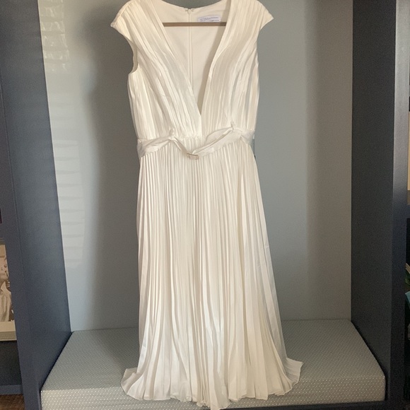 Max Duggal IEENA Pleated Cap Sleeve Satin Midi Gown White Size 10 NWT - Picture 4 of 12